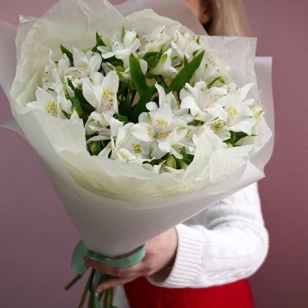 Букет цветов "Букет из белых альстромерий"